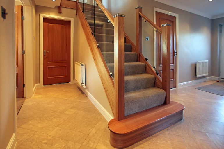 Oak Staircases – Why They Never Go Out of Style